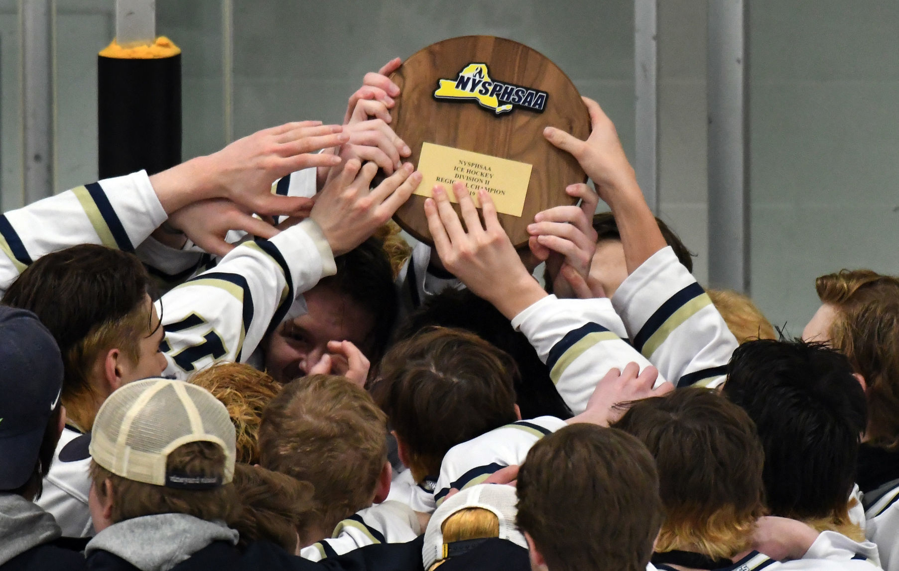 Skaneateles Hockey Season 33.JPG